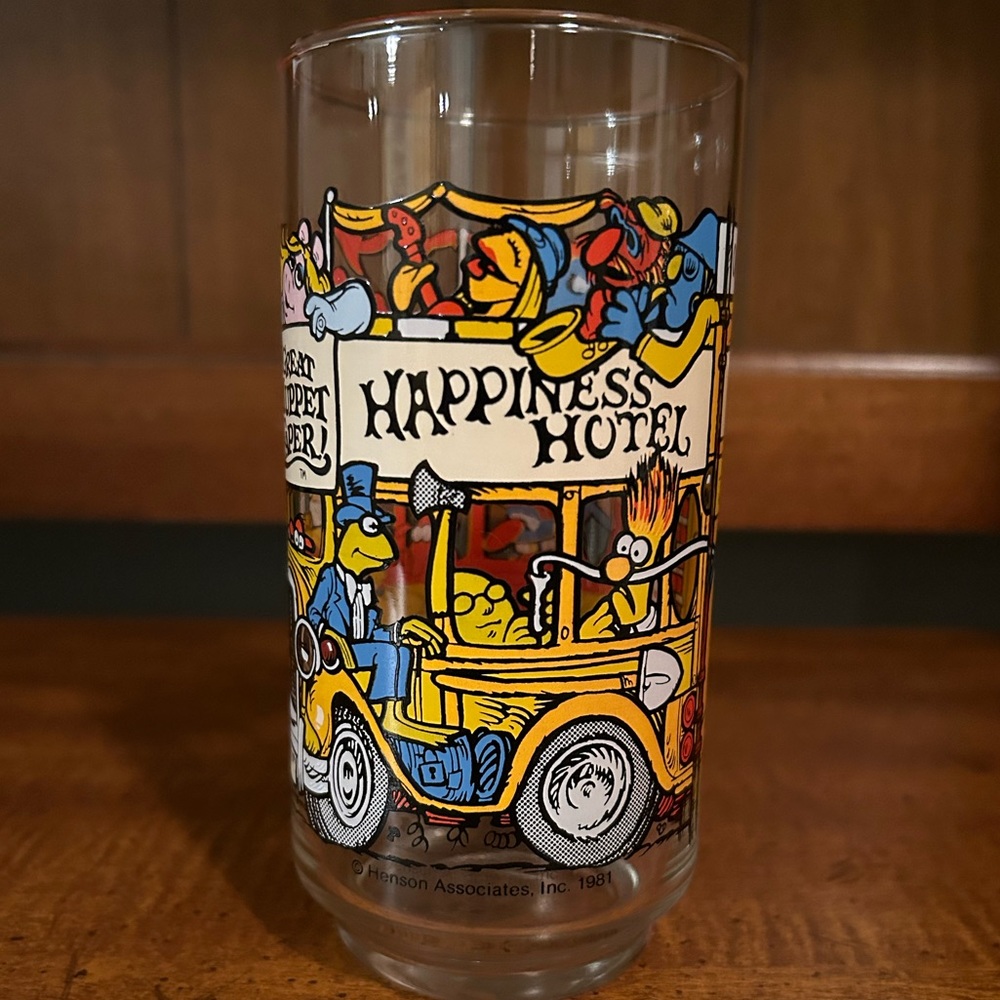McDonald’s Jim Henson The Great Muppet Caper Happiness Hotel Glass.
